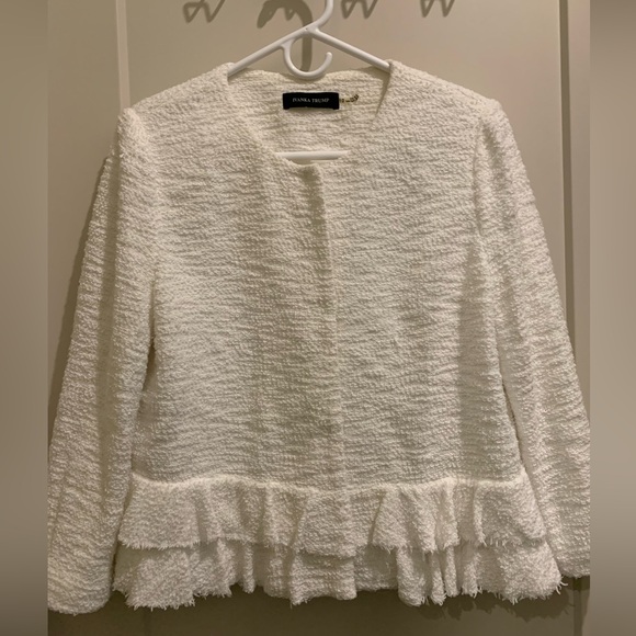 Ivanka Trump Jackets & Blazers - Ivanka Trump ivory jacket size 10, blend of cotton and polyester